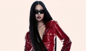 镜显不羁，率性自我 全球影响力文化偶像 Jennie 出任 Ray-Ban 雷朋全球品牌代言人